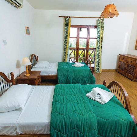 Amazing Home In Pomos With Wifi Εξωτερικό φωτογραφία