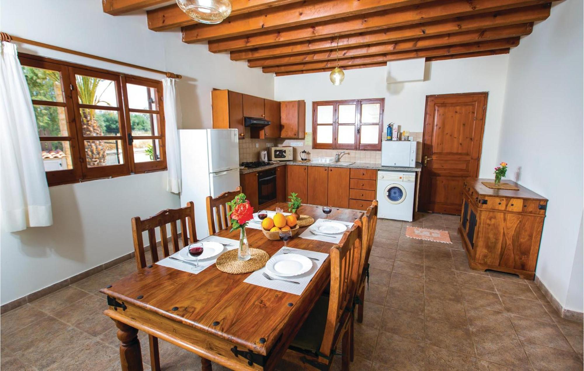 Amazing Home In Pomos With Wifi Εξωτερικό φωτογραφία